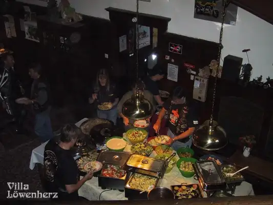 Het avondeten bij Villa Löwenherz Het avondeten bij Villa Löwenherz
