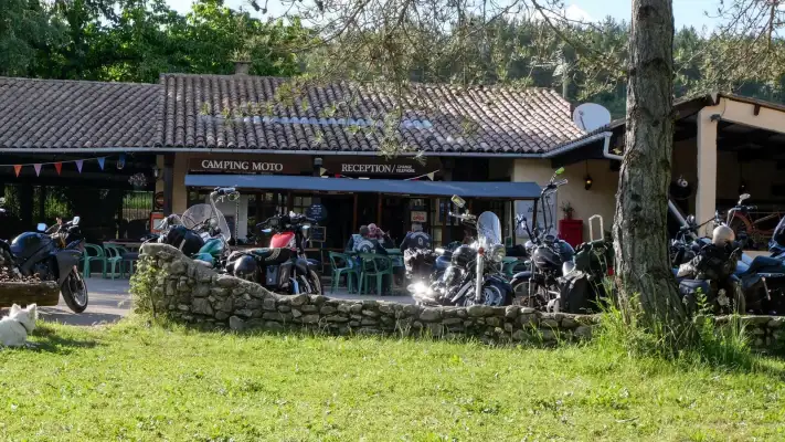 Welkom bij Le Camping Moto