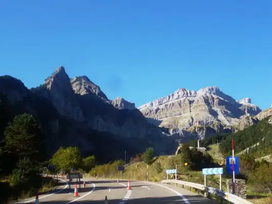 Motorrijden in de Pyreneeën! Motorrijden in de Pyreneeën!