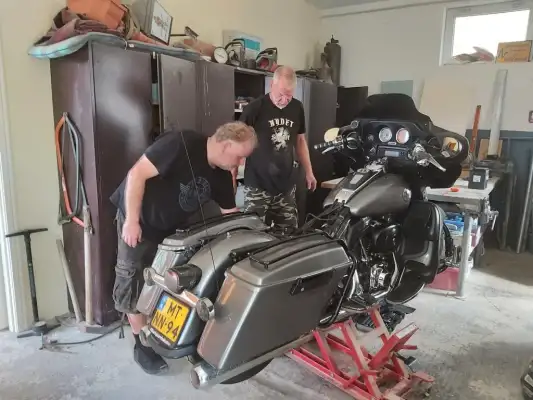 Motorgarage aanwezig Motorgarage aanwezig